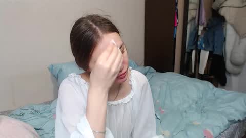 Snapshot of leila_bambi chatting on February 11, 2:57 pm leila_bambi online show from February 11, 2:57 pm