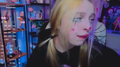 Leila online show from November 28, 5:16 pm