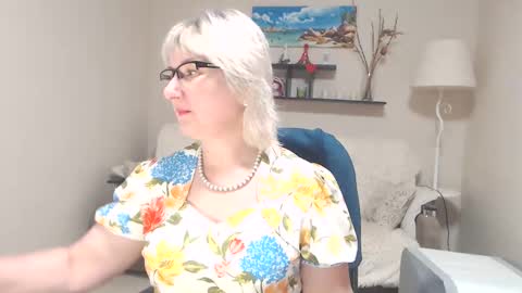 Leila Kinky online show from February 25, 5:52 am