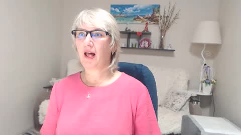 Leila Kinky online show from October 6, 6:08 am