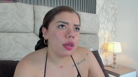 leilapons online show from October 18, 9:27 pm