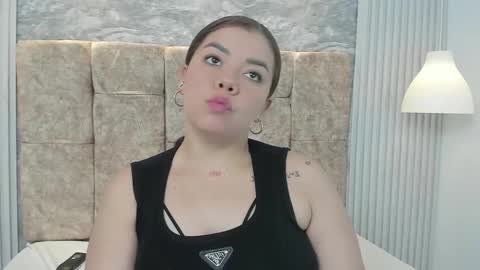 leilapons online show from October 7, 5:28 pm