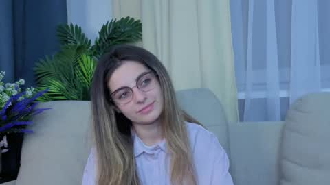 Alexandria online show from October 18, 8:43 pm