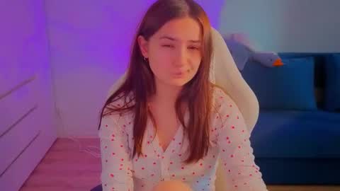 Snapshot of lelia_vibe chatting on September 27, 2:13 pm Lelia online show from September 27, 2:13 pm