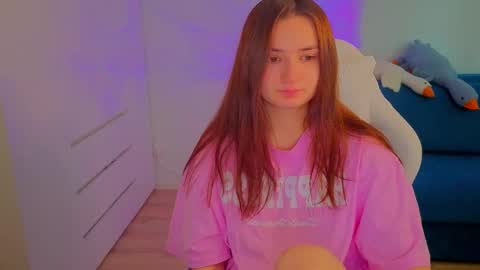 Snapshot of lelia_vibe chatting on October 5, 11:48 am Lelia online show from October 5, 11:48 am