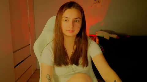 Snapshot of lelia_vibe chatting on September 18, 4:16 pm Lelia online show from September 18, 4:16 pm