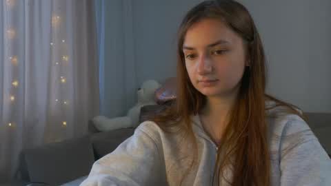Lelia online show from May 12, 5:05 am