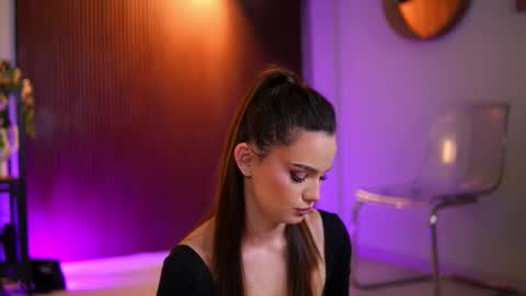 Lena Laurent online show from March 16, 10:30 am