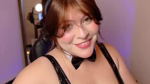 Snapshot of lenaashy chatting on October 21, 3:43 am lenaashy online show from October 21, 3:43 am