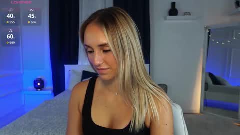 Lena online show from November 4, 3:39 pm