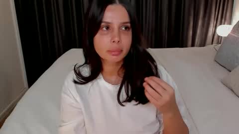 Snapshot of lenalively chatting on October 21, 12:53 pm LenaLively online show from October 21, 12:53 pm