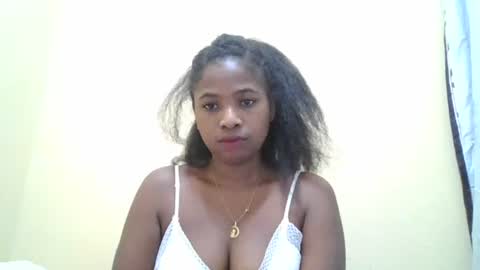 leonnetta online show from April 15, 8:31 pm