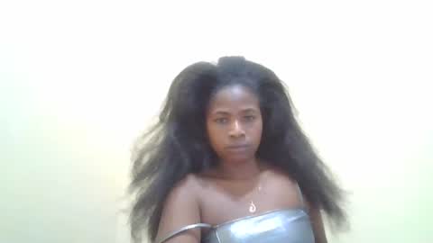 leonnetta online show from April 18, 5:10 am