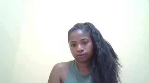 leonnetta online show from April 14, 9:59 pm