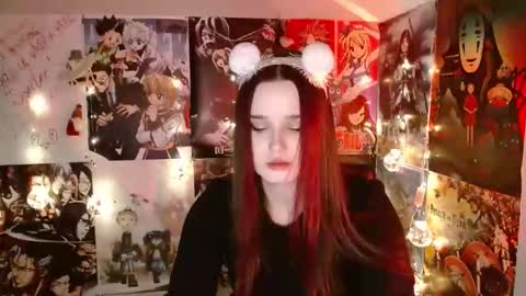 little secret online show from November 25, 8:09 pm