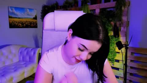 LeslieRowe online show from October 25, 6:26 pm