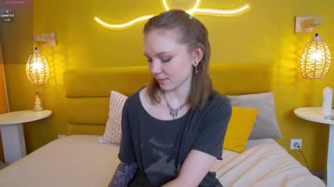 Lessy online show from November 12, 3:59 am