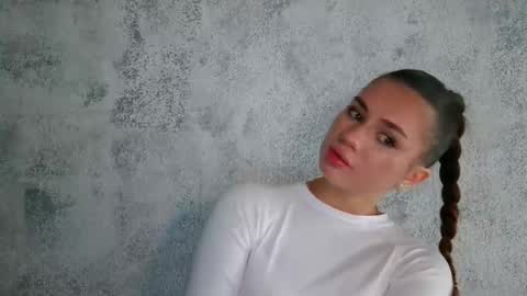 Emily online show from September 16, 12:46 pm