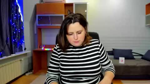 Naomi online show from February 7, 10:30 am