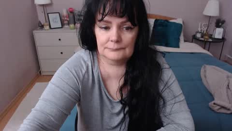 Mary online show from February 20, 1:45 pm