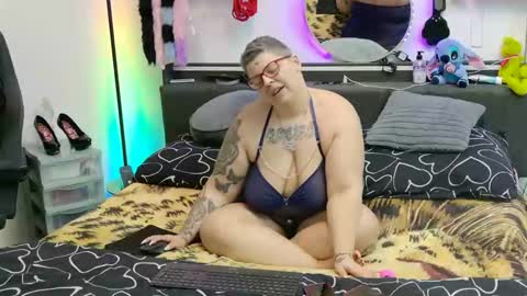 Lexi und Lex online show from December 15, 6:51 am