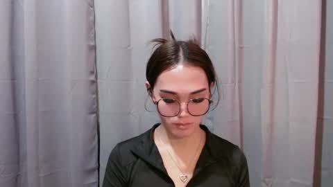 lexibabe_ online show from June 13, 6:44 am