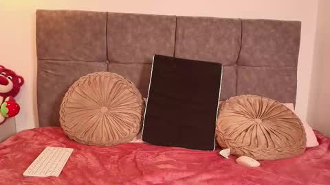 Lexie online show from November 13, 4:33 am