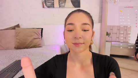 Lexie  online show from February 12, 12:01 pm