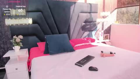 Lexi online show from November 24, 12:18 pm