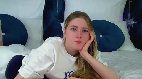 Lexi online show from December 19, 6:16 am