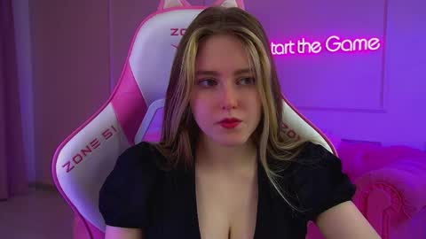 Lexi online show from May 14, 6:41 am