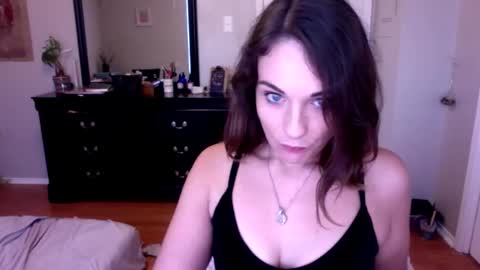 Snapshot of lexwyoex chatting on October 1, 4:23 pm lexwyoex online show from October 1, 4:23 pm