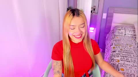 Snapshot of lexxybunny_ chatting on October 8, 11:36 am Lexy online show from October 8, 11:36 am