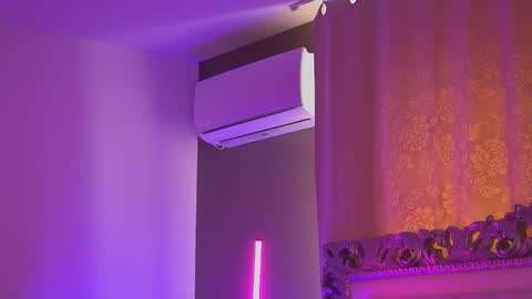 LexyBanks online show from April 10, 7:36 am