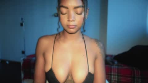 LEXY - Independent account online show from April 23, 10:34 am