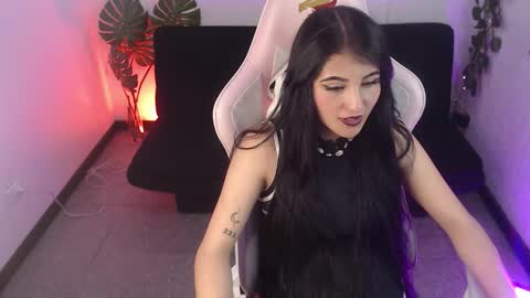 Snapshot of lexy_storm_18 chatting on October 25, 1:52 pm lexy_storm_18 online show from October 25, 1:52 pm