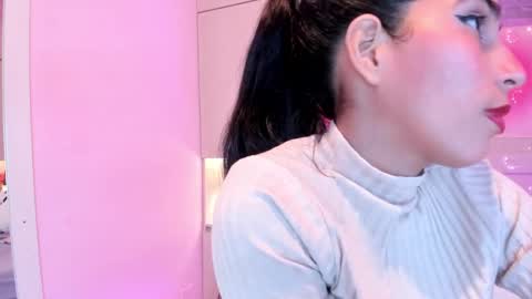 Snapshot of lexyquinn_ chatting on September 24, 4:22 am L I A online show from September 24, 4:22 am