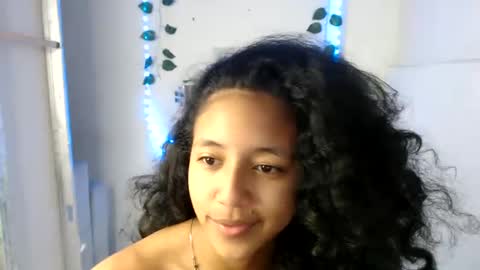 lolita online show from December 5, 3:28 pm