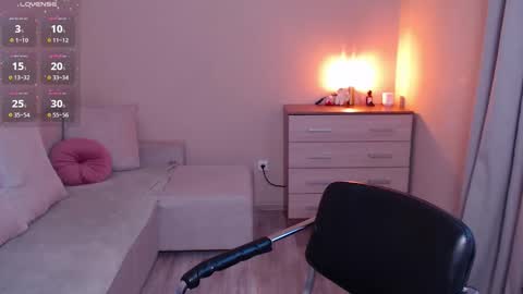 L I A online show from March 15, 3:03 pm