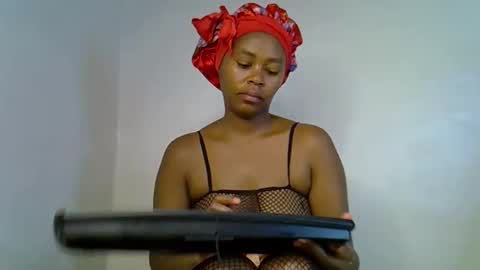 lia online show from September 10, 8:20 pm