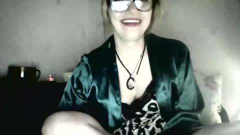 lia_raysss online show from March 17, 10:25 pm