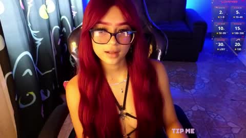 lia_varel online show from May 6, 2:10 pm