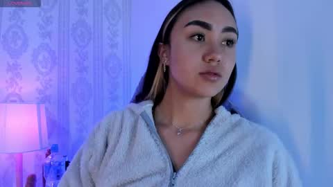 Snapshot of liaa_18 chatting on October 22, 4:28 am Liaa online show from October 22, 4:28 am