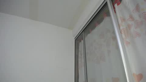 Snapshot of liaa_angel069 chatting on October 20, 2:14 am Lia online show from October 20, 2:14 am