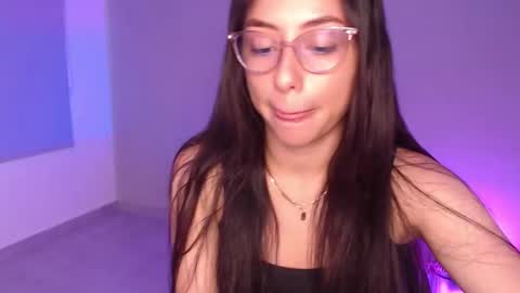   lia  online show from January 9, 8:57 pm