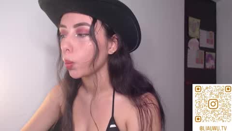 Snapshot of liaa_cute_ chatting on March 7, 3:08 am lia online show from March 7, 3:08 am