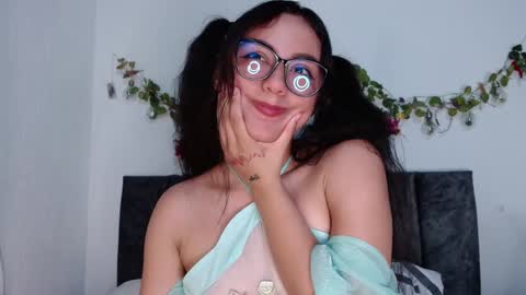 Snapshot of liaa_cute_ chatting on January 31, 11:45 pm lia online show from January 31, 11:45 pm