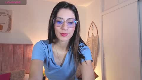 Snapshot of liaaa___ chatting on February 27, 2:21 pm Lia online show from February 27, 2:21 pm