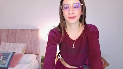 Snapshot of liaaa___ chatting on February 5, 2:16 pm Lia online show from February 5, 2:16 pm