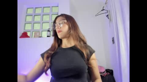 Liah  online show from March 25, 4:32 pm